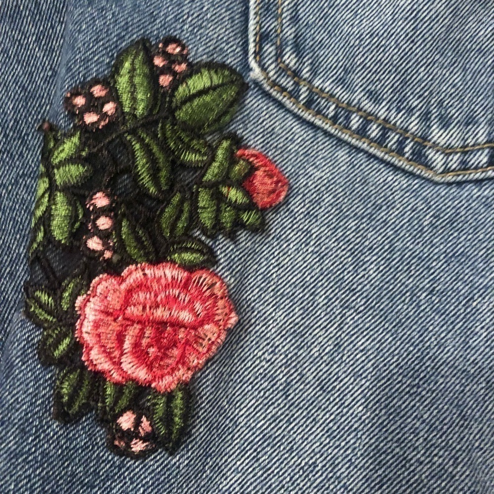 Zara Rose Sequin Detail Distressed Relaxed Fit Jean Sz 4 - Picture 6 of 7